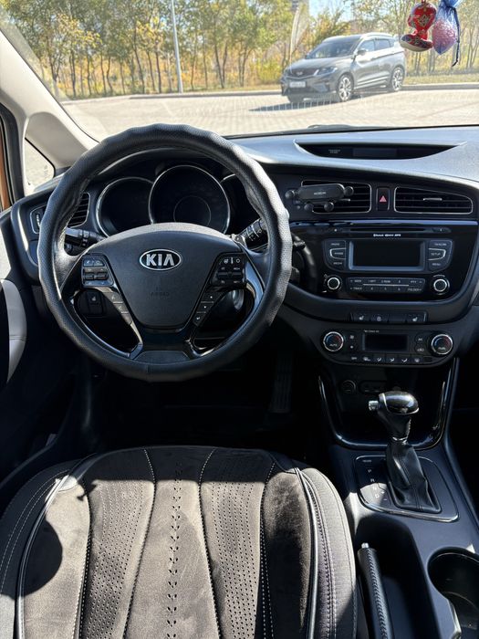Продам машину, модель KIA ceed