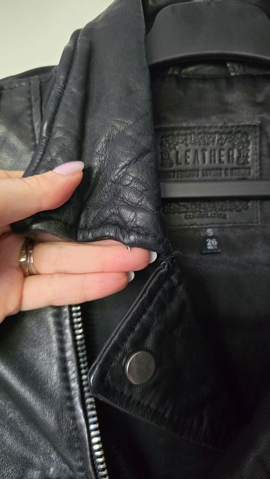 Geaca de piele naturala Bershka