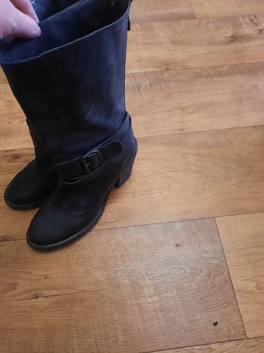 Продаю ботинки полностью кожаные