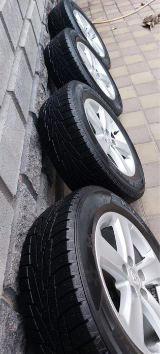 Продаётся комплект резины с дисками