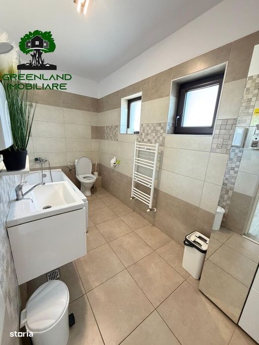 Vila / Spatiu comercial, 7 camere, 2 bai, 155 mp, Valea Lupului