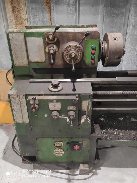 Универсален струг