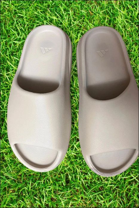 Yeezy Slides 41 Unisex