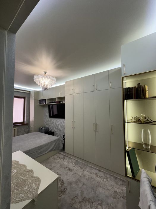 Прадаётся 5 комнатня 5xonali issiqina xonadon olgan odam Rahmat etadi!