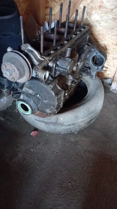 Двигатель 2146  карбюратор