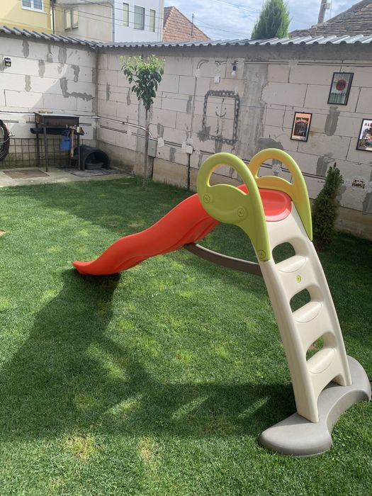 Tobogan Smoby copii peste 2 ani.