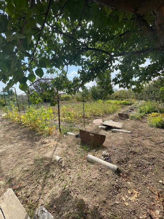 Продается дачный участок ( дача)