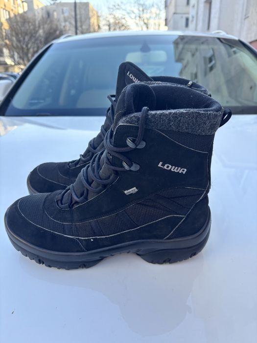 Bocanci LOWA marimea 44