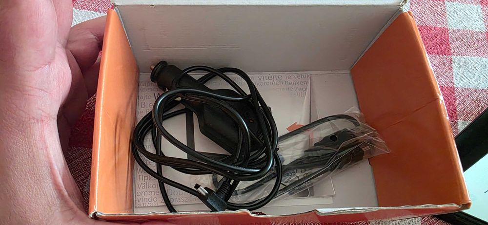 Навигация Garmin Nuvi 65 6 инча най-новите карти за цяла Европа и Турция пълен комплект