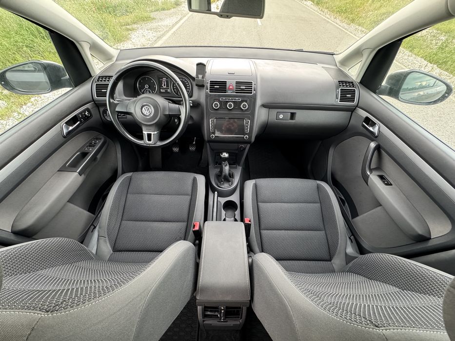 VW Touran 2.0 TDI 140к.с NAVI / PANORAMA / PODGREV