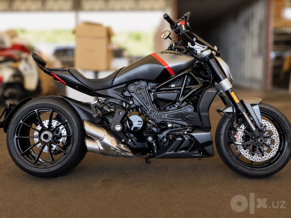 Ducati XDiavel Black Star (лимитированная версия)