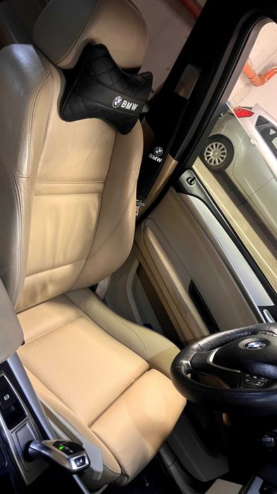 Продавам  си личният автомобил BMW X5 E70