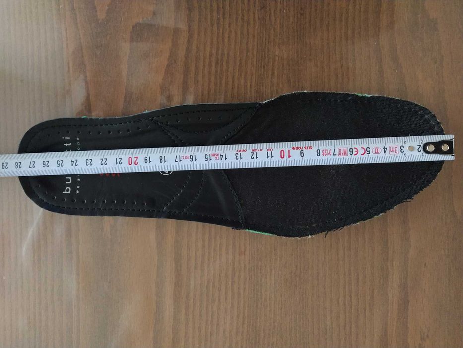 Спортни обувки от естествена кожа