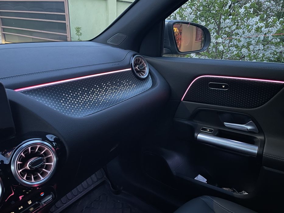 Mercedes EQA 250+