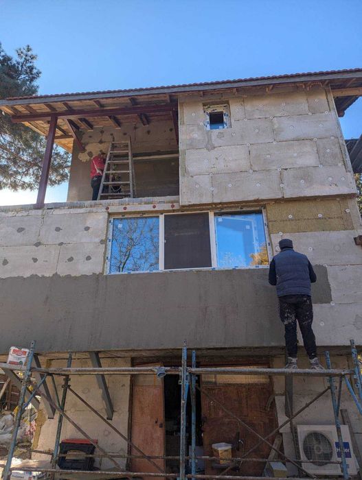 Вътрешни и външни ремонти - плочки, гипсокартон, замазки, шпакловка