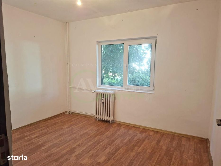Apartament 2 camere semidecomandat, zona Narcisa