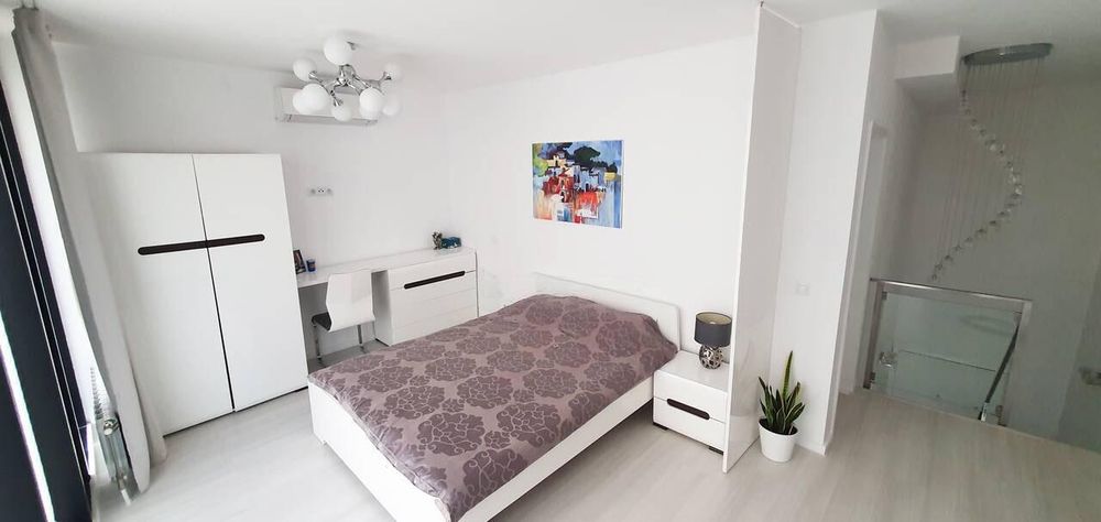 Дава се под наем Двустаен апартамент в Бургас, Лазур - 90 кв.м за 765 € - Снимка #4