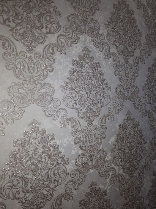 Обои тисненые. 1 рулон .