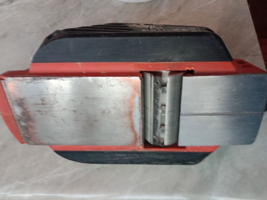 Продаю электро рубанок