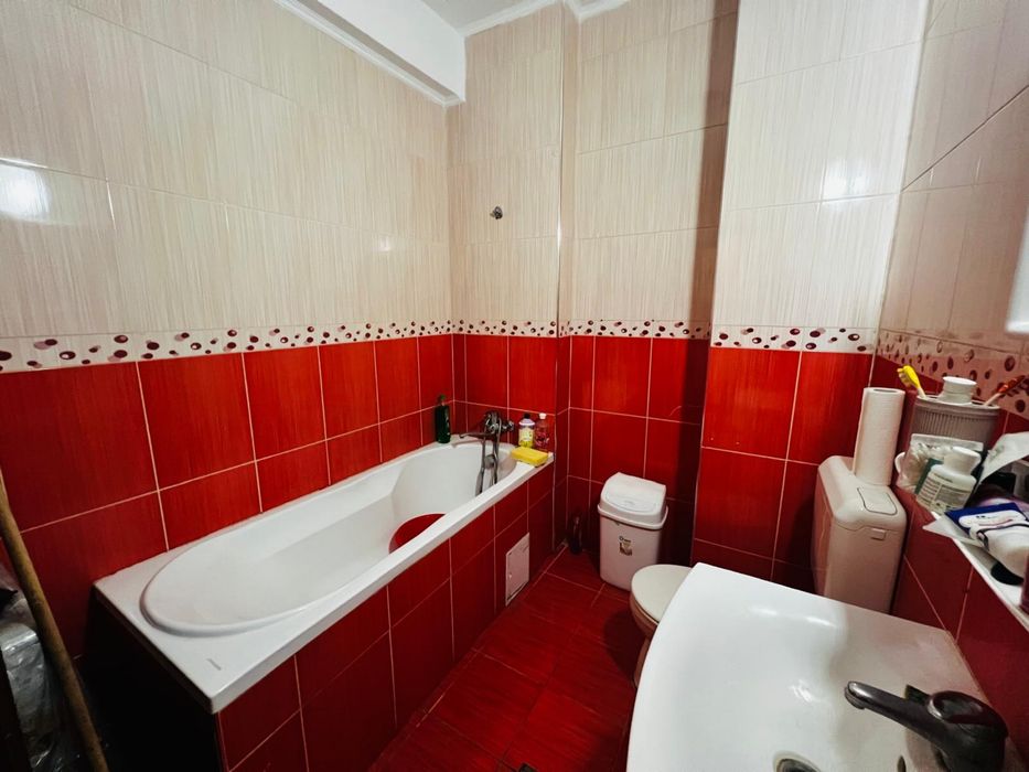 Vand apartament etajul 1 ared uta