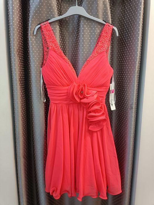 Вечерние платья