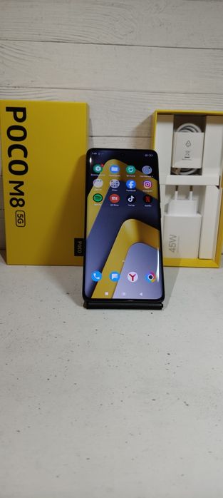 Xiaomi Poco M8 5G (256GB/16GB)
