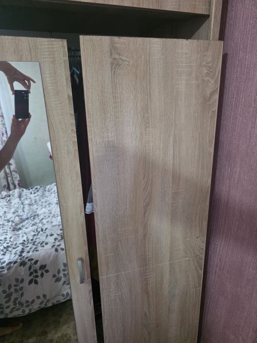 Dulap Jysk  143x220 stejar deschis