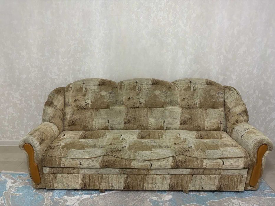 Диван с креслом в отличном состоянии