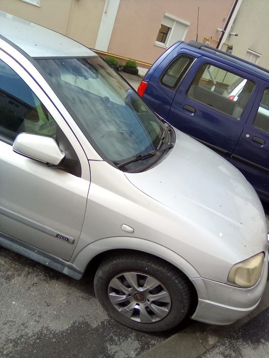Vând opel astra g