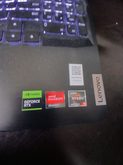 Laptop gaming de vanzare(laptop lenovo)