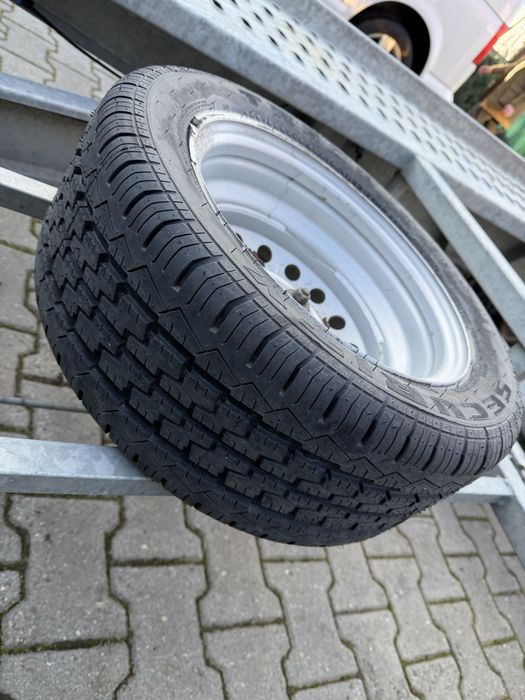 Remorca/ Platforma auto Blys 2.7T accesorizata / stare noua