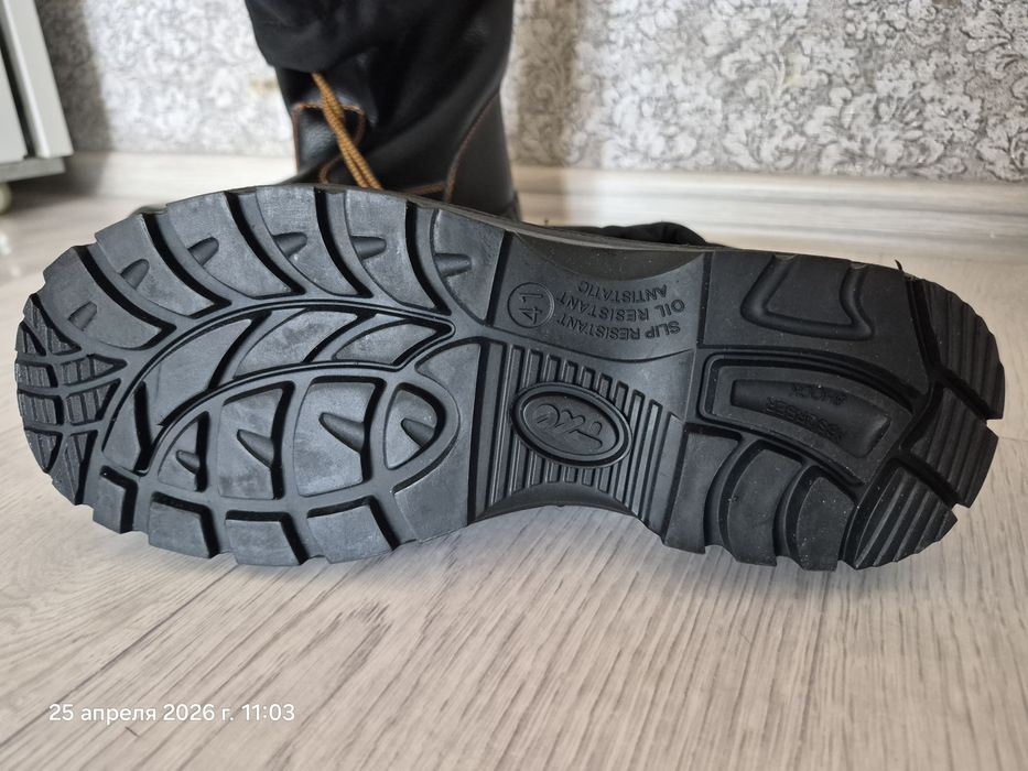 Продам сапоги летний