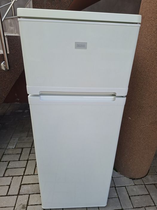 Vand frigider zanussi