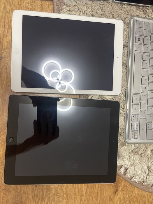 Laptopuri, tablete si telefoane functionale