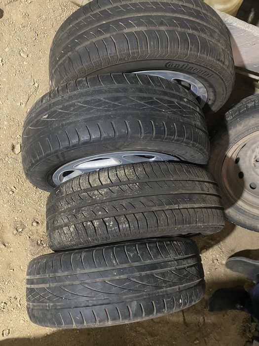 Комплект летный шины хорошом сост