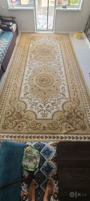 Gilam xolati yahshi hamma joyi butun 2,5 × 5 razmeri