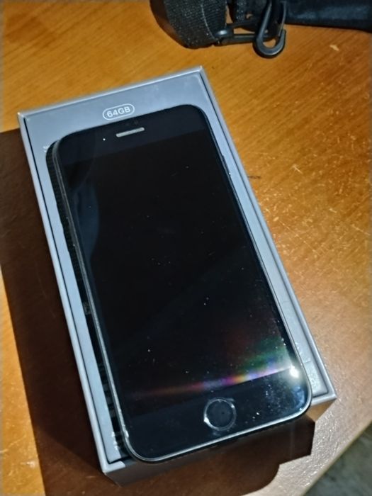 Продам Iphone 8 64gb