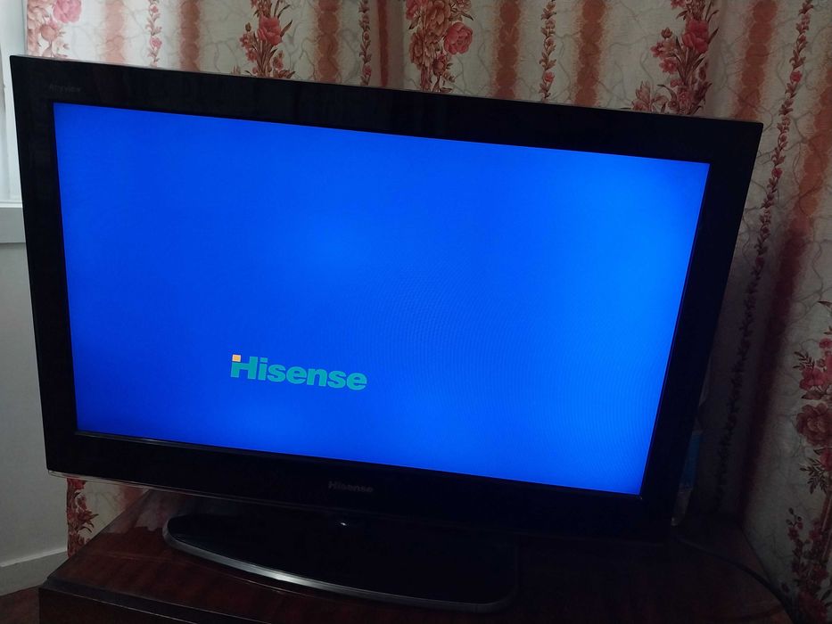 Продам телевизор HISENSE LCD32V88E
