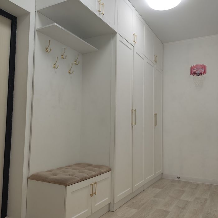 Продам 2  комнатную квартиру