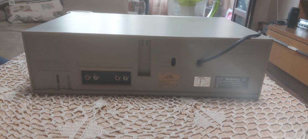 Касетъчен дек Technics M222