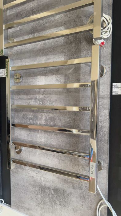 Установи полотенцесушитель куда захочешь.