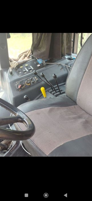 Belarus 1523  Traktor 2018 yil soz holatda .Ustida kelishamiz.