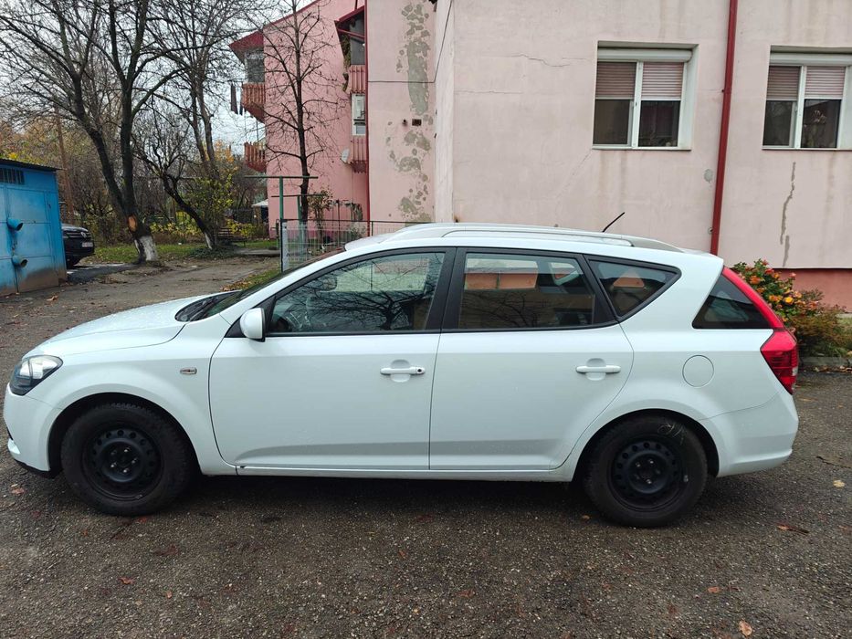 Kia Ceed 1.4 Benzină 2012