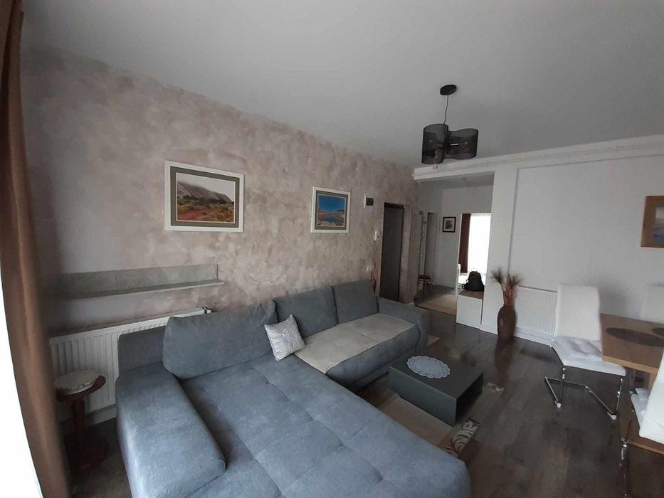 Apartament de inchiriat 2 camere, 2 bai, zona centrala Foresti