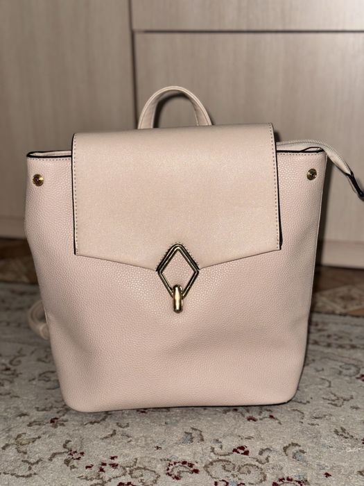 Продам женские сумочки