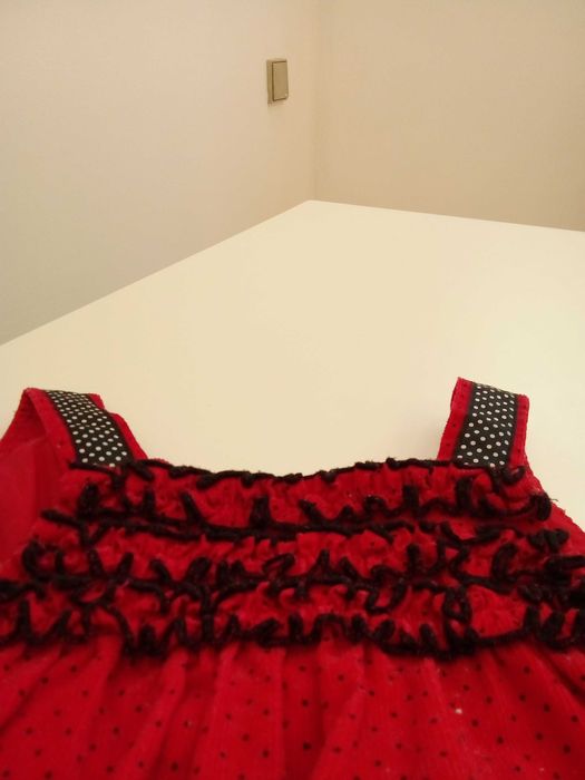 Коледна рокля и блуза за момиче 2-4 г.-18 лв.