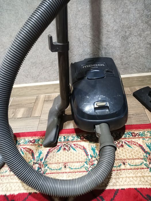 Продается пылесос SHARP