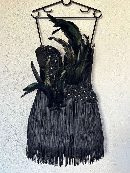 Елегантeн и впечатляващ гащеризон