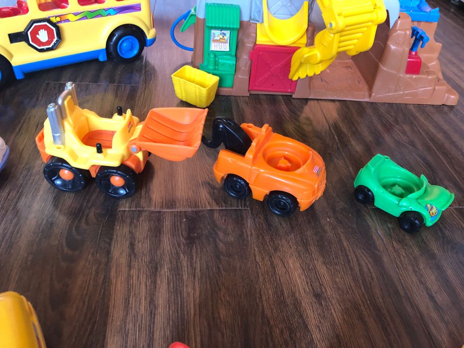Fisher Price Little People, Фишър Прайз музикален кран.автобус