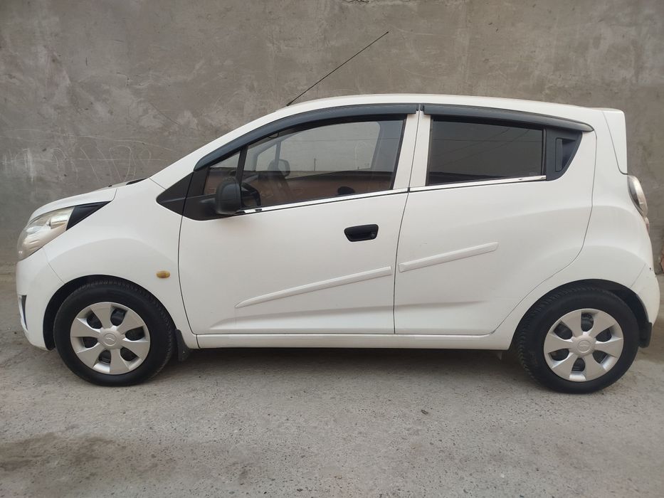 Spark sotiladi 2011 texnik xolati yaxshi